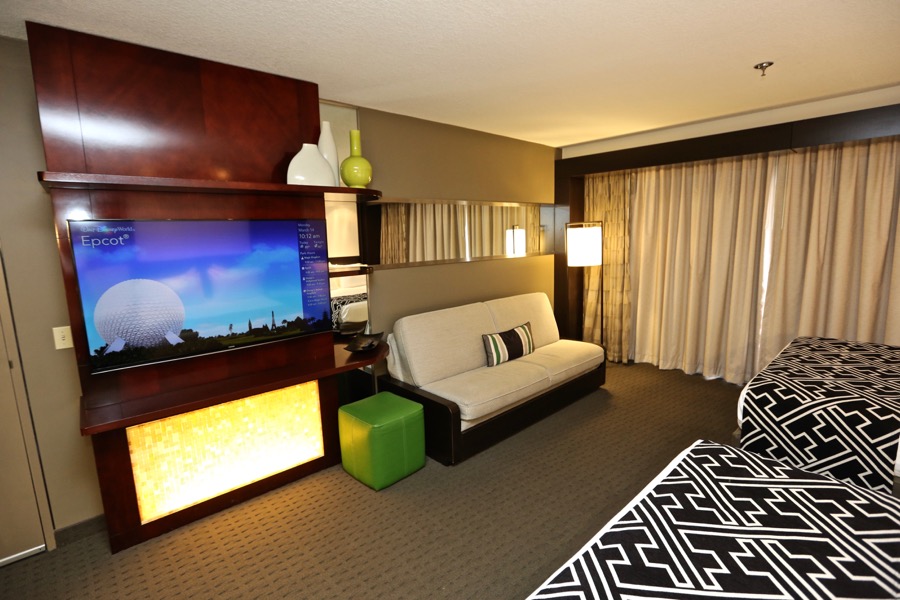 Contemporary-resort-tower-room-16