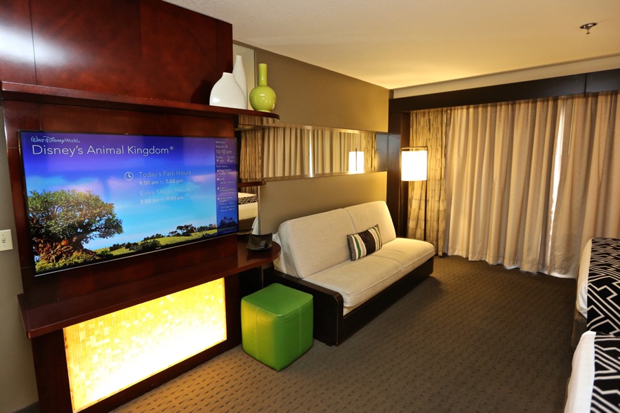 Contemporary-resort-tower-room-18