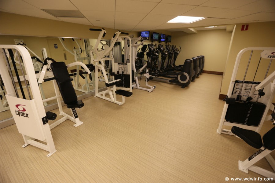 Contemporaty-Resort-Fitness-Center-005