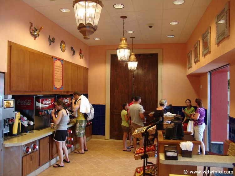 Coronado-Springs-Resort-05