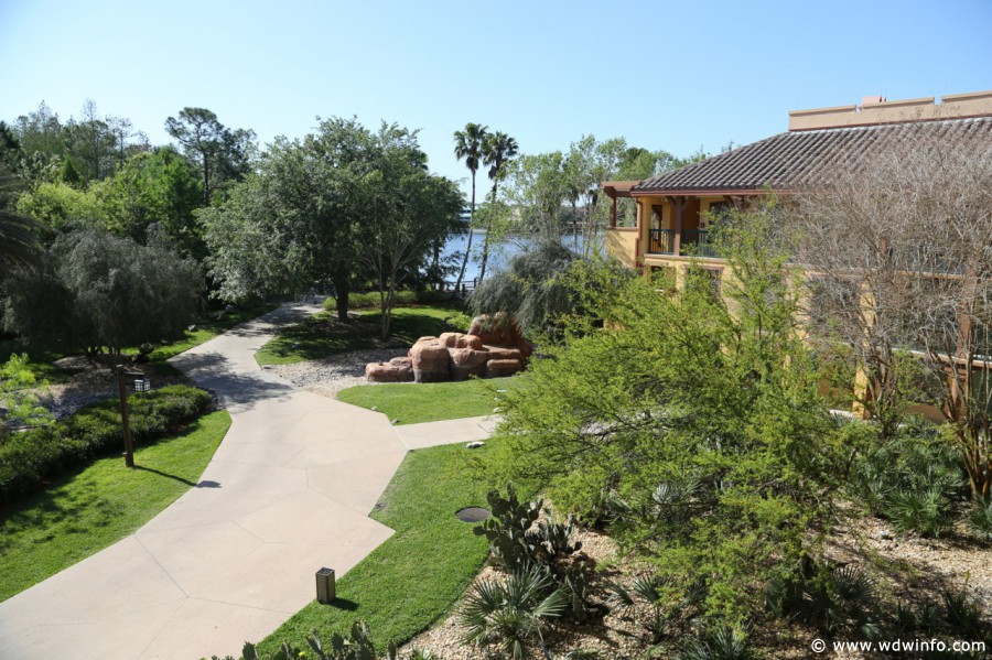 Coronado-Springs-Room-039