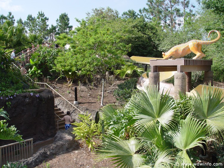 Coronado_Springs_Resort_Pool_09