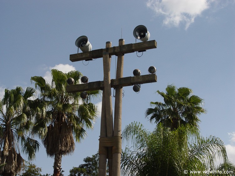 Coronado_Springs_Resort_Pool_21