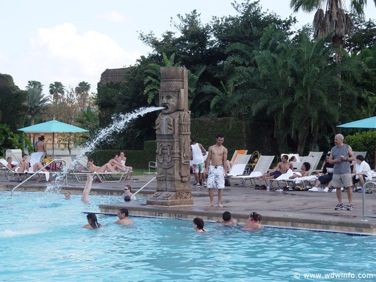Coronado_Springs_Resort_Pool_39