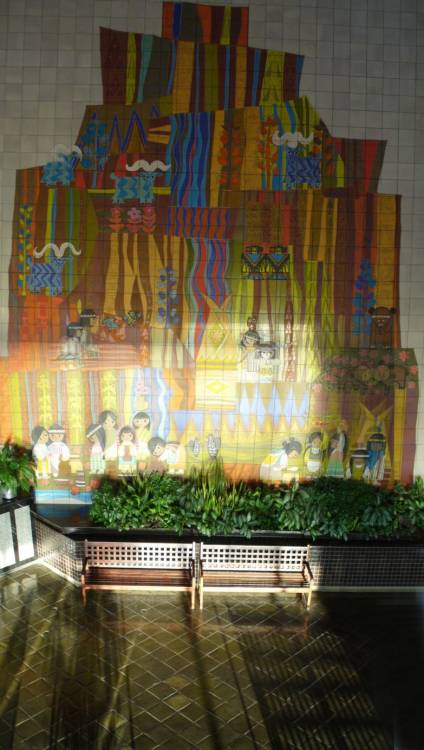 CR mural in the morning sun