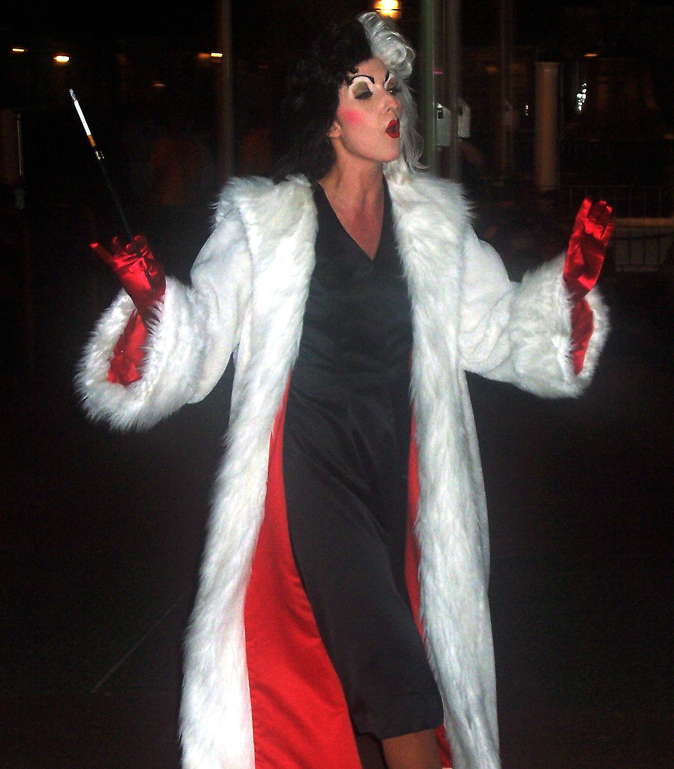 Cruella at MNSSHP 10/1/04