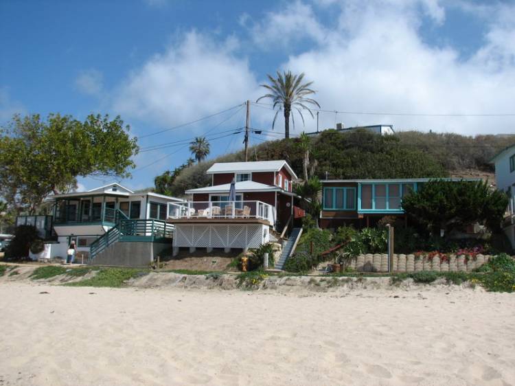 Crystal Cove Cottages - March 23-25, 2007