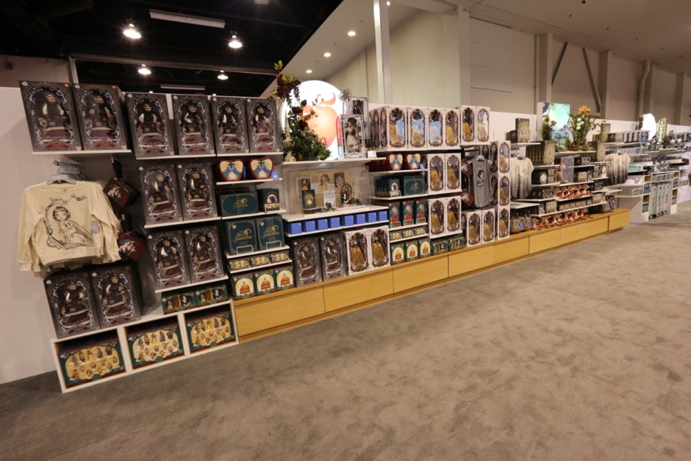 D23Expo-Merchandise-022