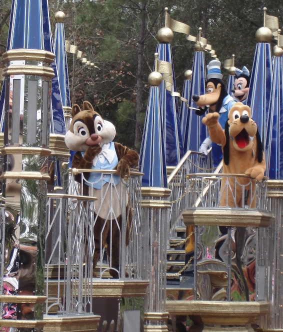 Dale and Pluto Parade