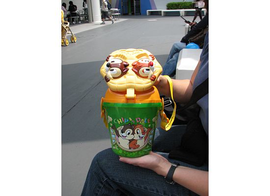 dale_popcorn_bucket