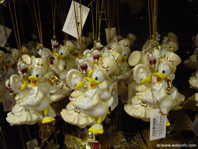 Days_of_Christmas_Store_005