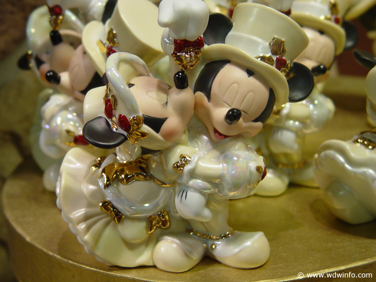 Days_of_Christmas_Store_010