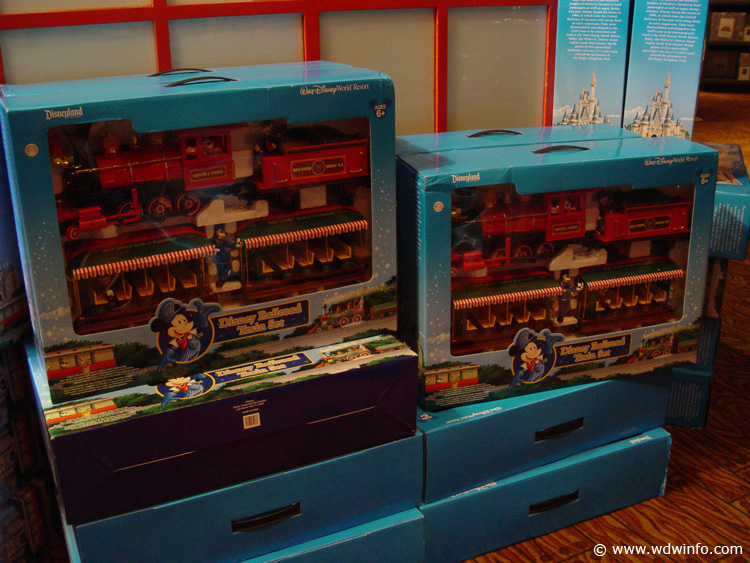 Days_of_Christmas_Store_019