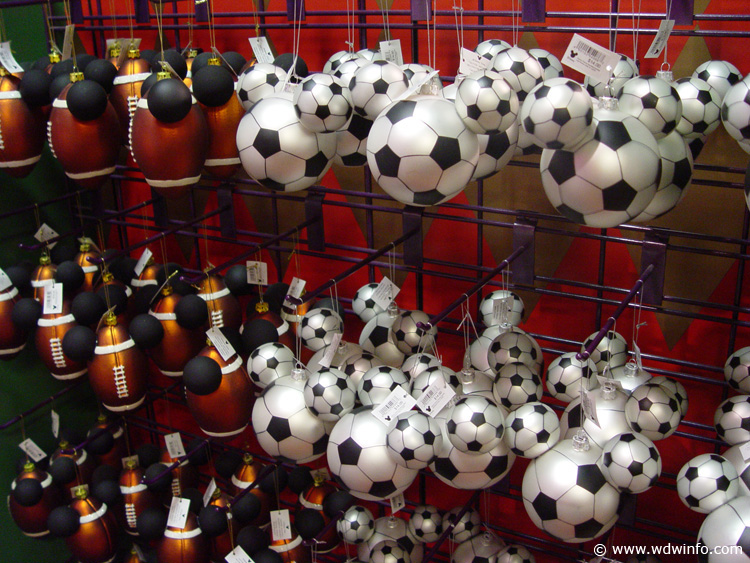 Days_of_Christmas_Store_022