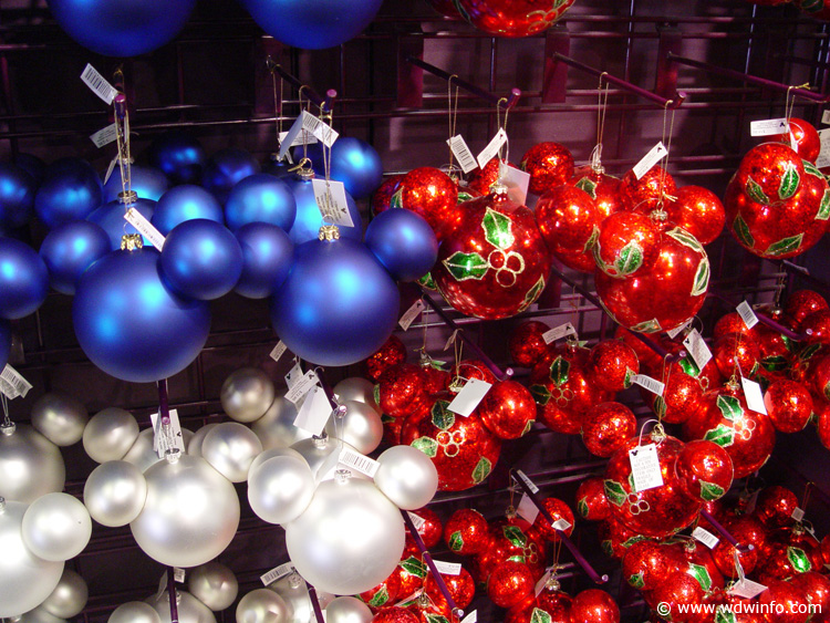 Days_of_Christmas_Store_026