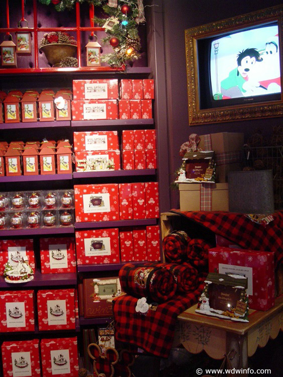 Days_of_Christmas_Store_059