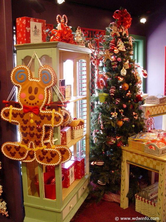 Days_of_Christmas_Store_062