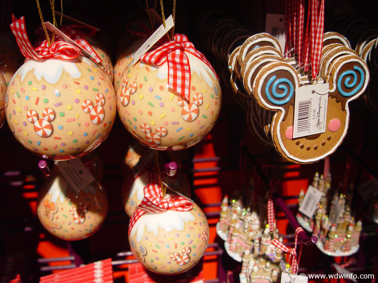 Days_of_Christmas_Store_077