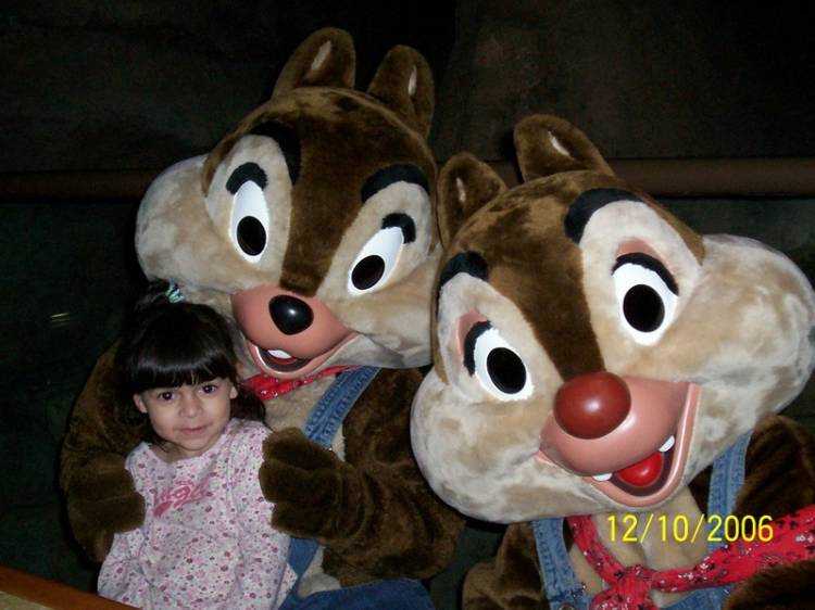 DD with Chip n' Dale at Garden Grill