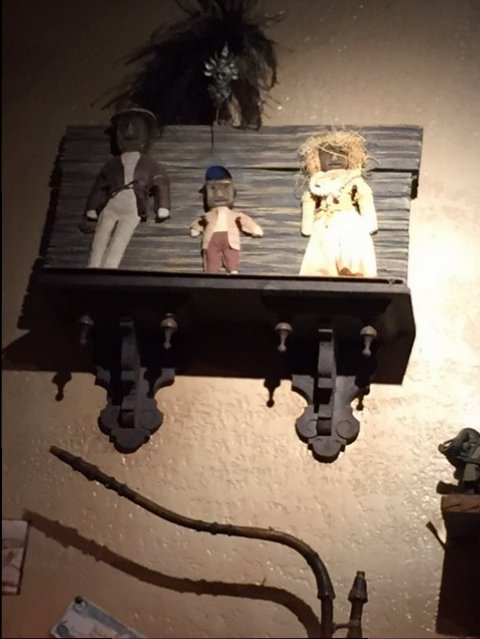 Decor 2- Jock Lindsey's 2017