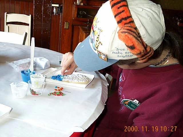 Decorating Cookies @ Disneyland