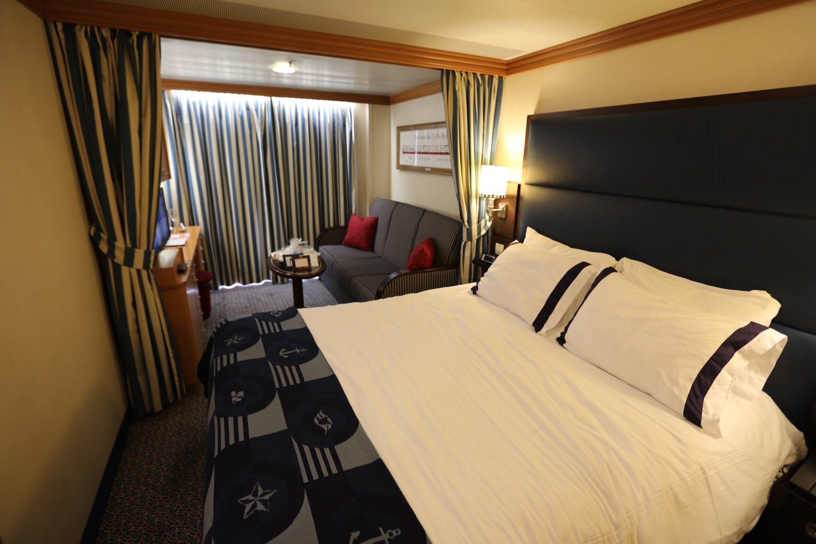 Disney Cruise Line Reviews Of Staterooms Disney Cruise Reviews