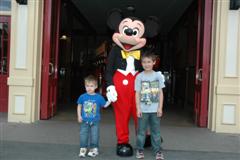 Derek and Dylan, Disneyland