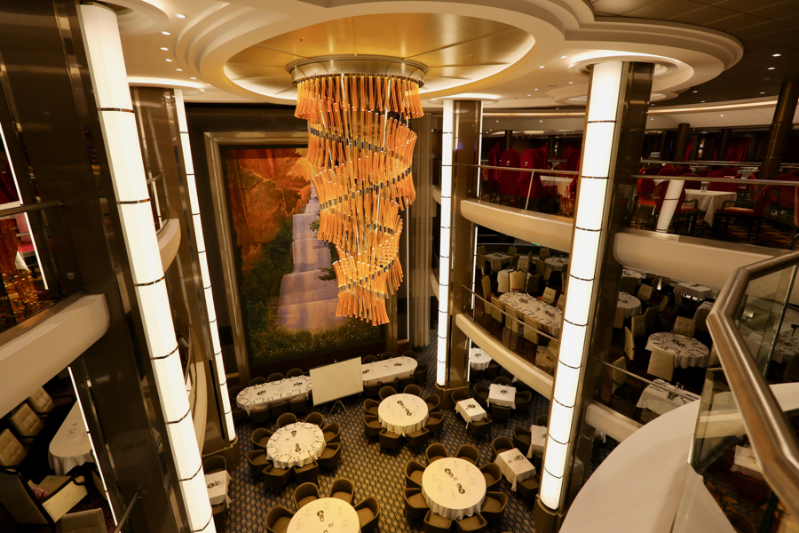 Dining-Harmony-of-the-Seas-047