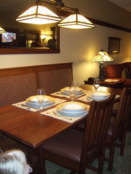 Dining_Area_424x565_