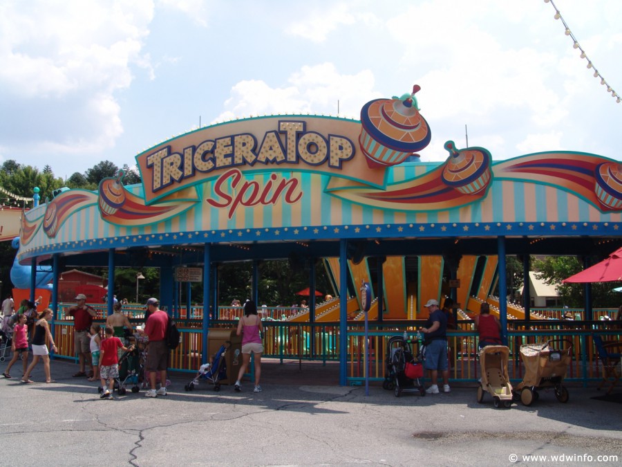 TriceraTop Spin Disney Animal Kingdom