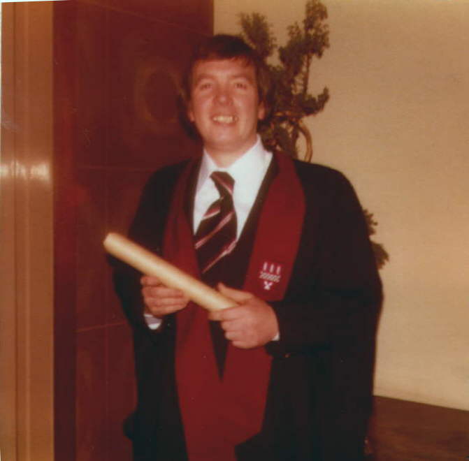 diploma_boy