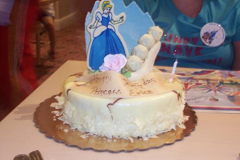 dis_wdw_birthday_trip_cake