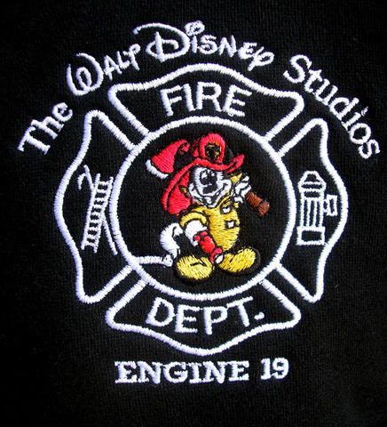 disnes_stu_fire_mickey_19