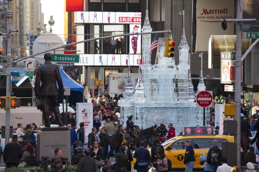 Disney-Builds-Ice-Castle-Times-Square-005