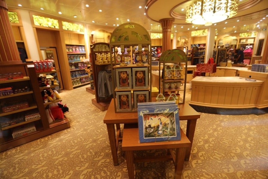 Disney-Dream-Common-Areas-006