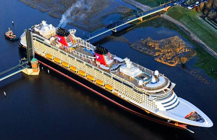 Disney-Fantasy-to-Bremen-01