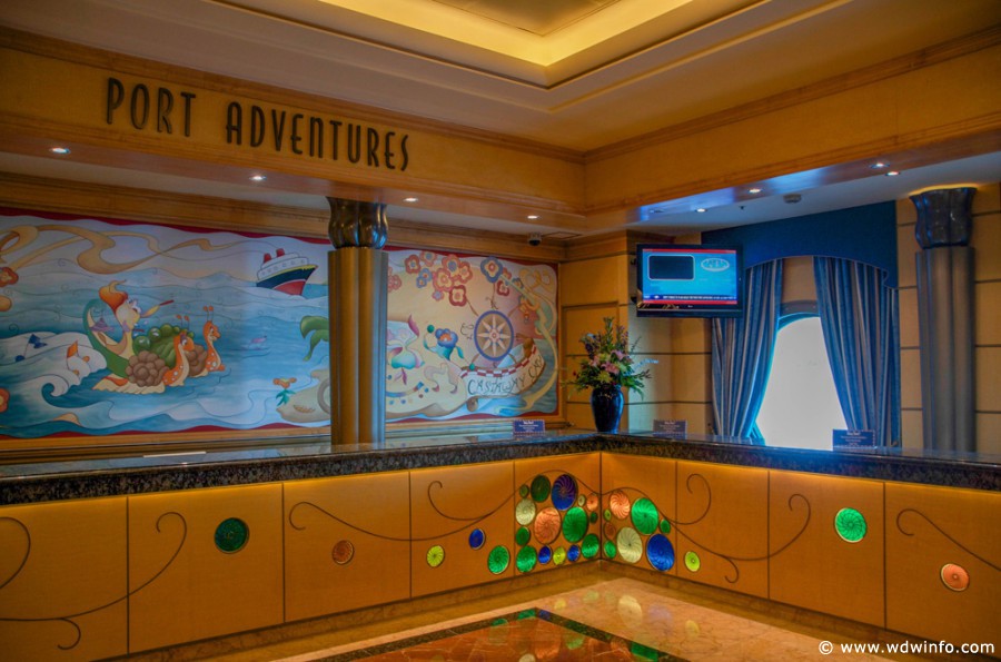 Disney-Wonder-Atrium-006