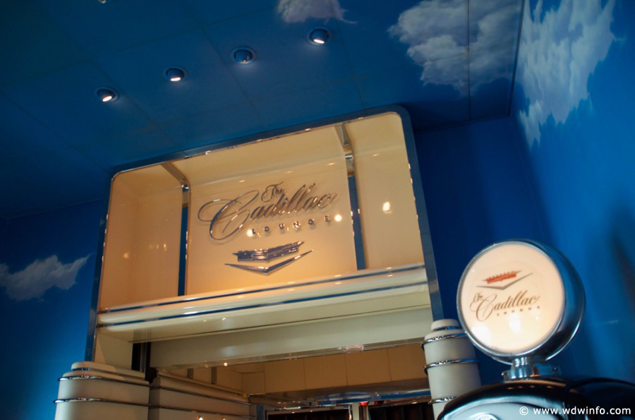 Disney-Wonder-Cadillac-Lounge-001