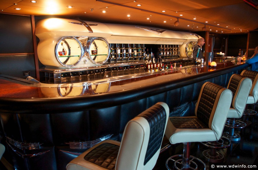 Disney-Wonder-Cadillac-Lounge-004