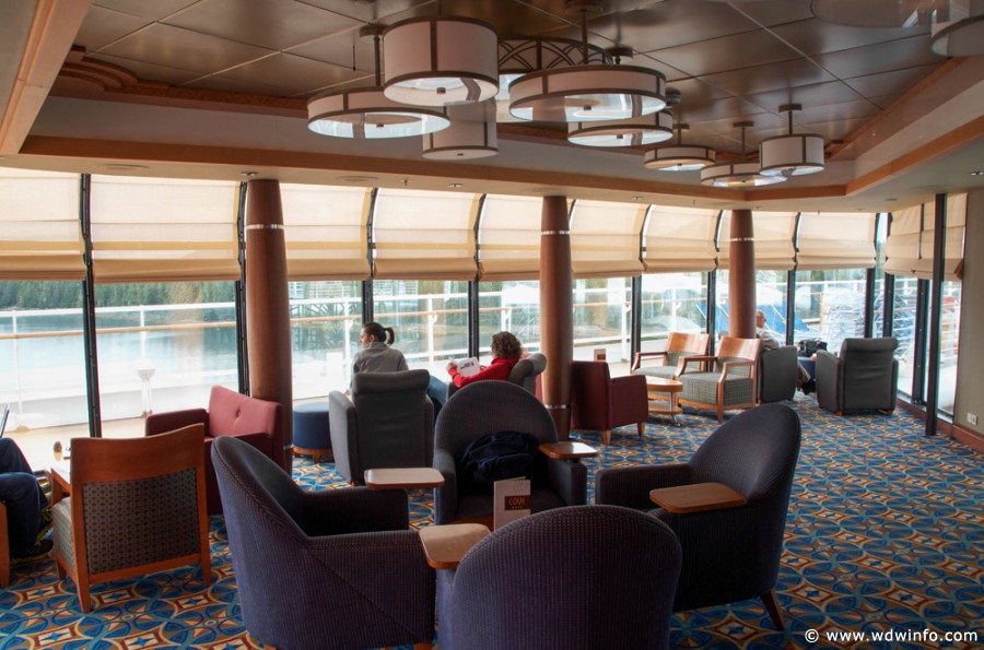 Disney-Wonder-Outlook-Cafe-004