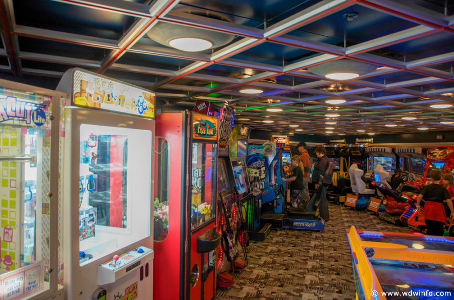 Disney-Wonder-Quarter-Masters-Arcade-002