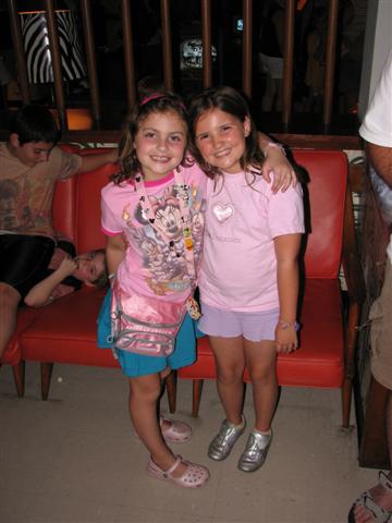 Disney0508b_017_Small_