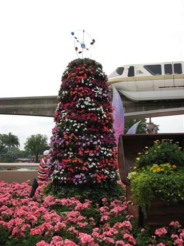 Disney3-07d_176_Small_