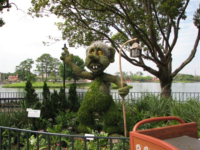 Disney3-07e_009_Small_