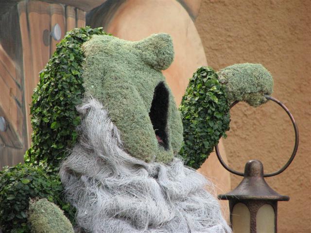 Disney3-07e_045_Small_
