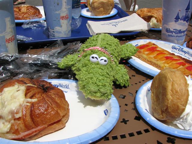 Disney3-07e_083_Small_