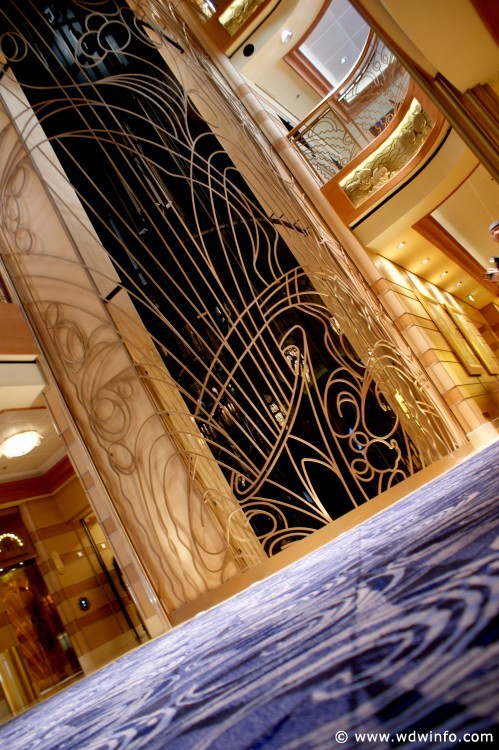 Disney_Dream_Cruise_Ship_010