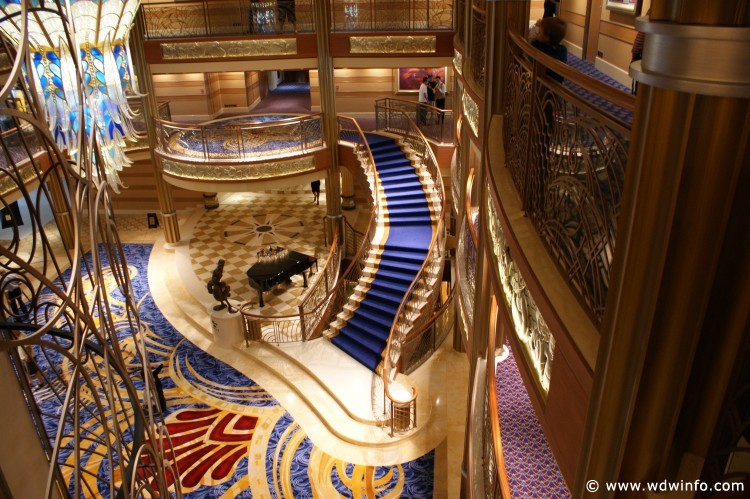 Disney_Dream_Cruise_Ship_014