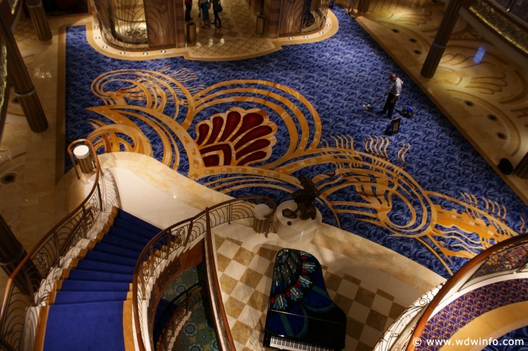 Disney_Dream_Cruise_Ship_015