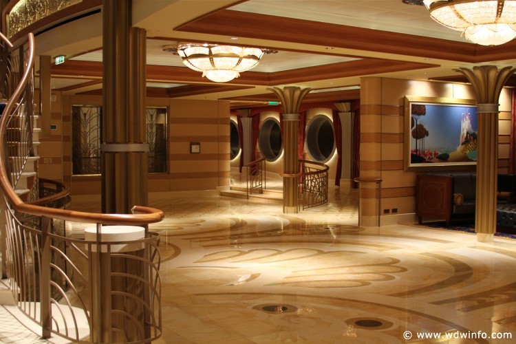 Disney_Dream_Cruise_Ship_020